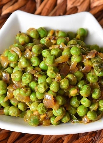 Green peas Stir-fry / Green peas poriyal