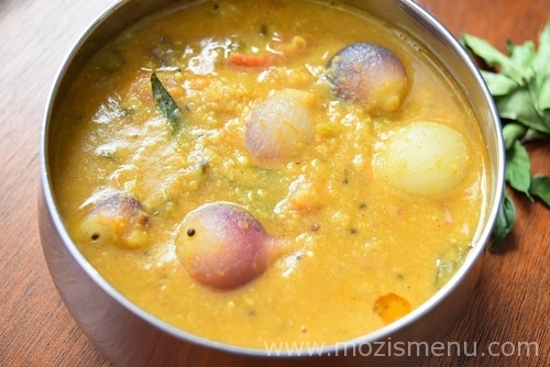 Vengaya Sambar / Pearl Onion Sambar / Shallots Sambar