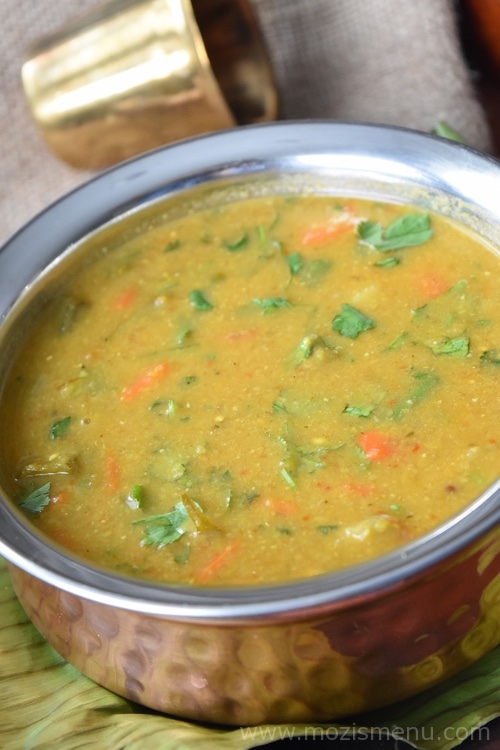 Varutharacha Sambar / Kerala Style Sambar / Onam Sambar