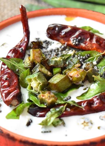 Vendakka (Okra / Lady's Finger) Kichadi / Bhindi Raita