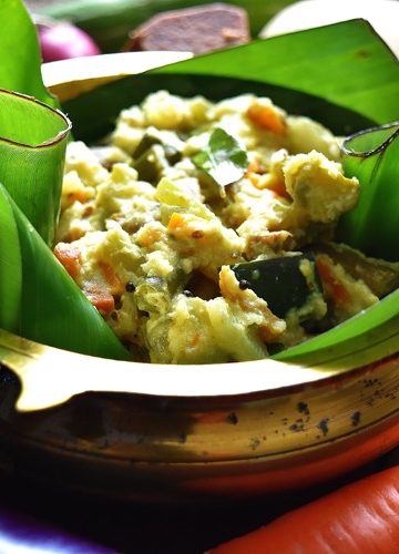 Aviyal / Avial / Kerala Mixed Vegetable Coconut Gravy