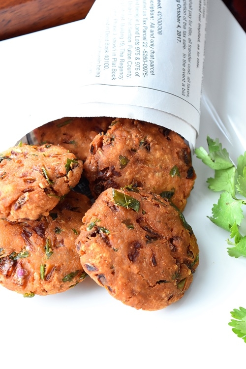Paruppu Vadai / Parippu Vada / Chana Dal (Lentil) Fritters
