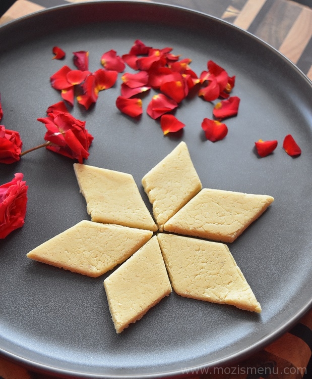 Kaju Katli / Kaju Barfi / Cashew Slice